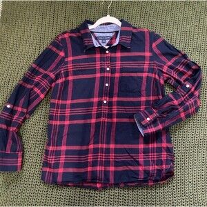 Tommy Hilfiger Ladies Shirt Size Large, Red & Navy Plaid Long Sleeved Pullover